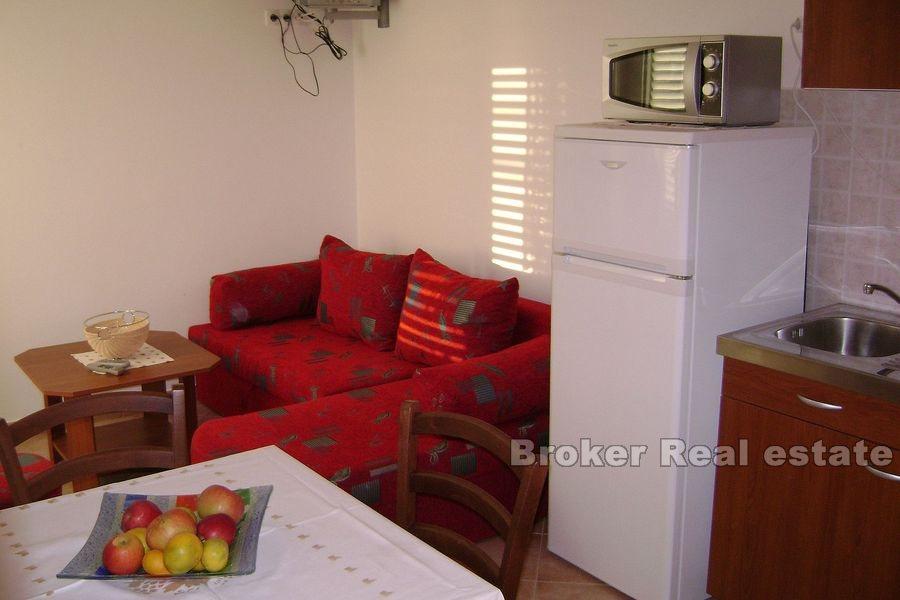 Apartment house with sea view