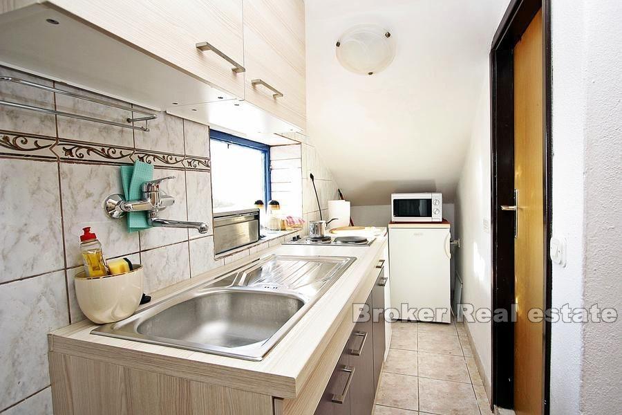 Semi-detached house with three apartments