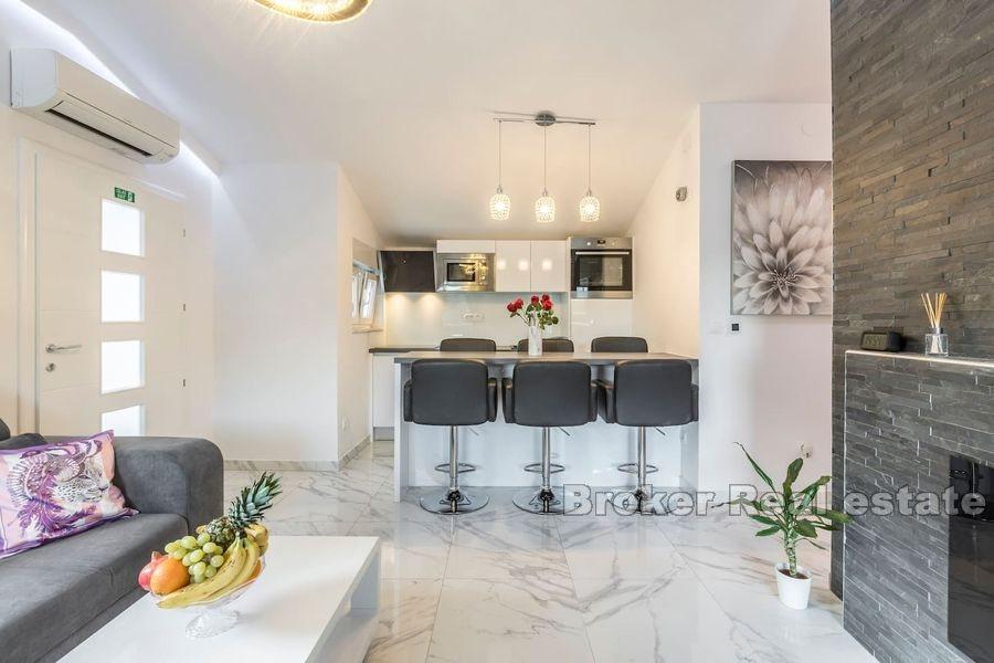 Newly built villa with pool