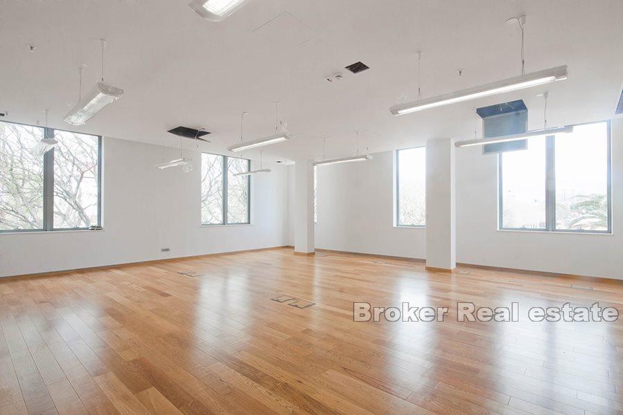 Multiple attractive office spaces in Split