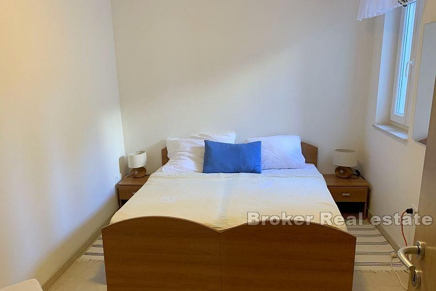 Three bedroom apartment with sea view and pool