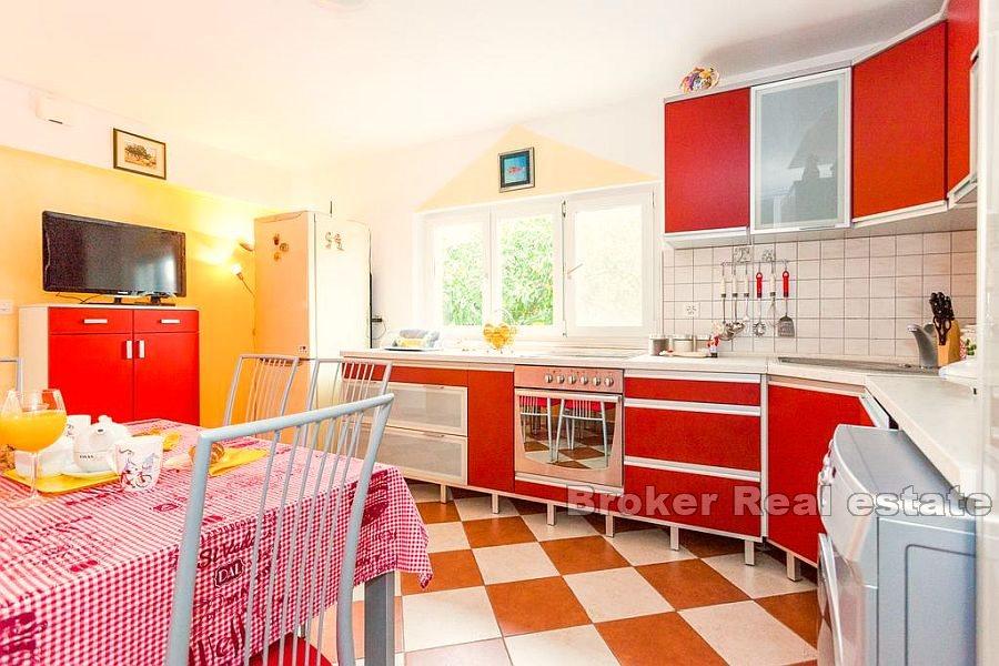 Sjarmerende hus med havutsikt