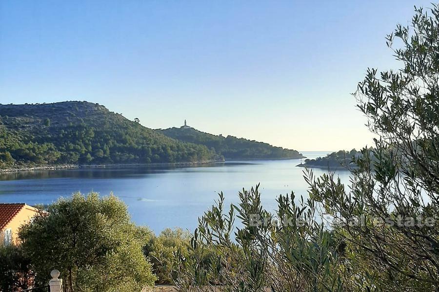 Građevinsko zemljište s pogledom na more