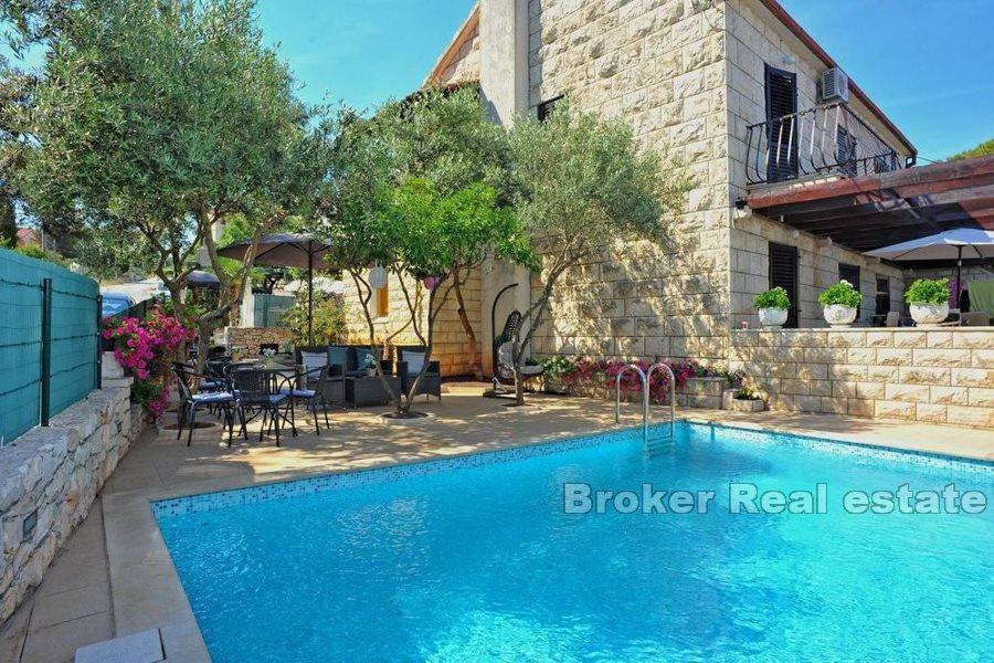 Parhus med havsutsikt