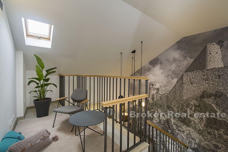 Vacker villa med panoramautsikt