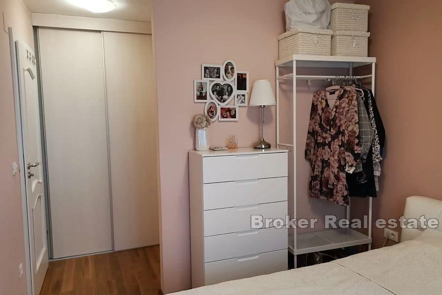 Moderne Wohnung mit zwei Schlafzimmern