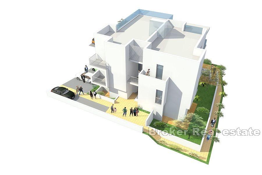 Apartment with pool and sea view