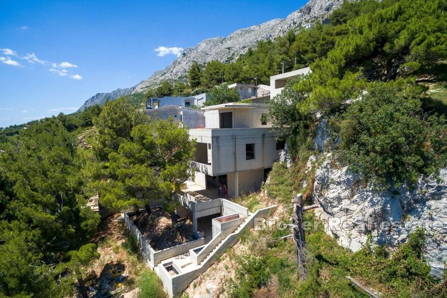 Willa nad morzem w budowie