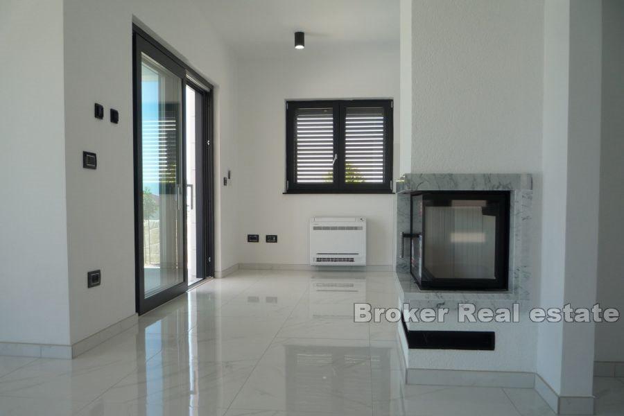 Luxusvillen mit Meerblick, neu gebaut