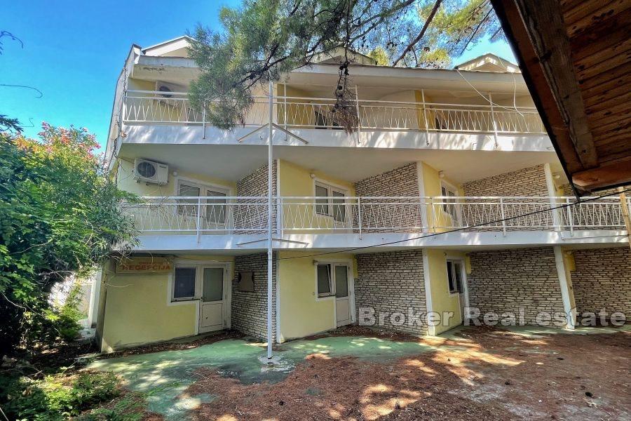 Neglected summer resort in attractive location