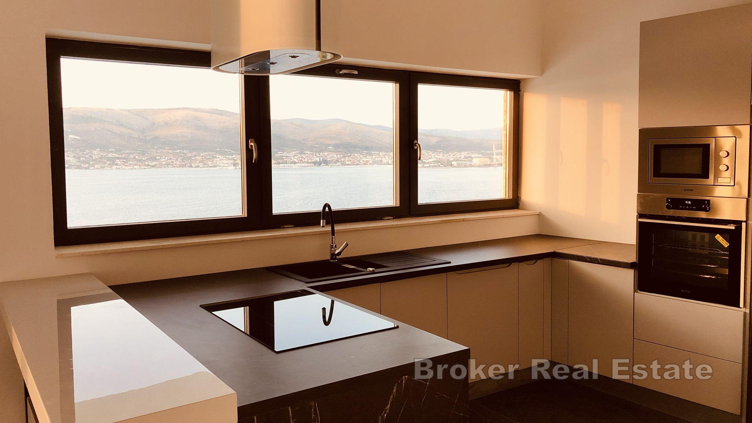 Nowoczesna willa z panoramicznym widokiem na morze