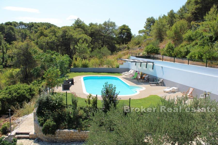 Apartment house with swimming pool