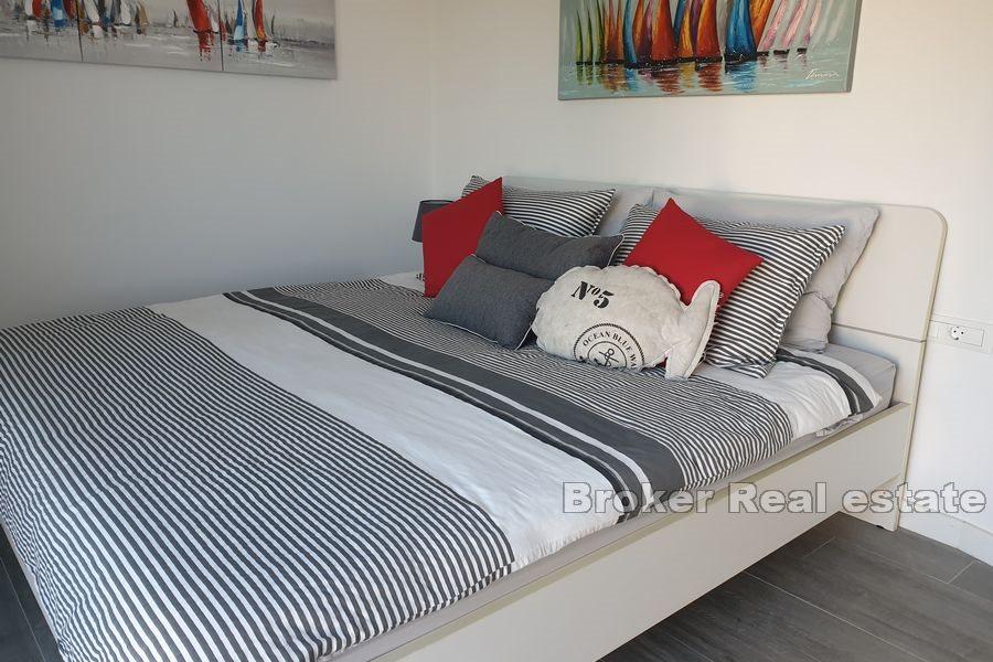 Dům s bazénem