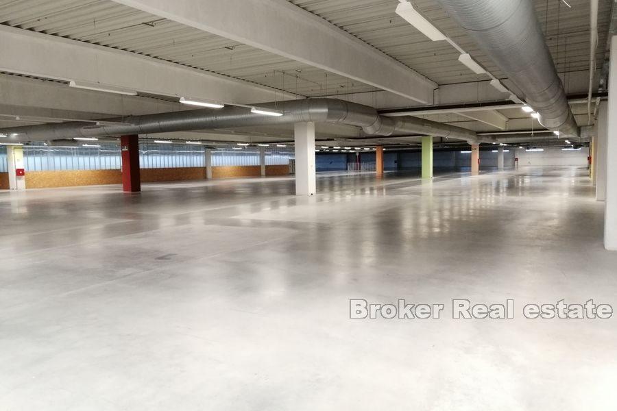 Bureau, commerce de production et espace de stockage