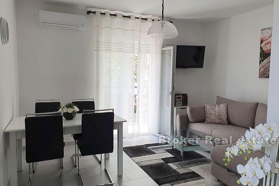 Semi-detached house on two floors