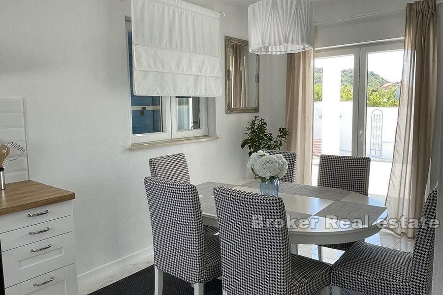 Maison mitoyenne avec piscine