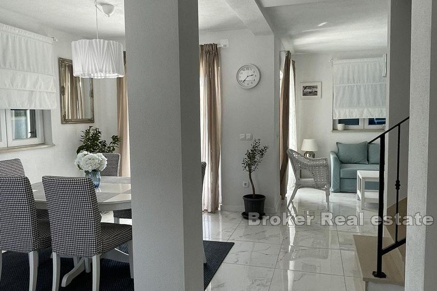 Maison mitoyenne avec piscine