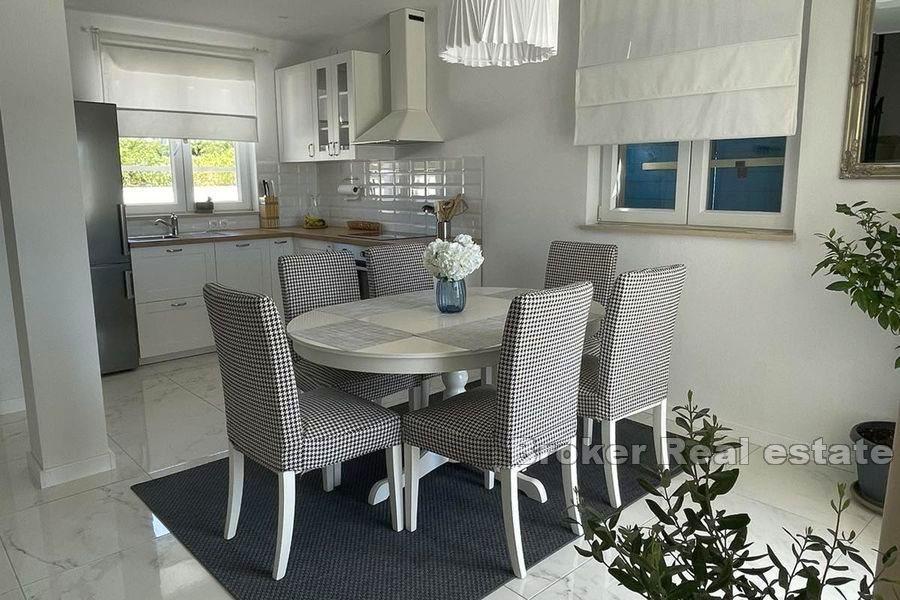 Maison mitoyenne avec piscine