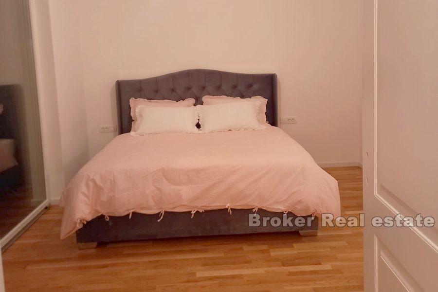 Dům s bazénem ve výstavbě