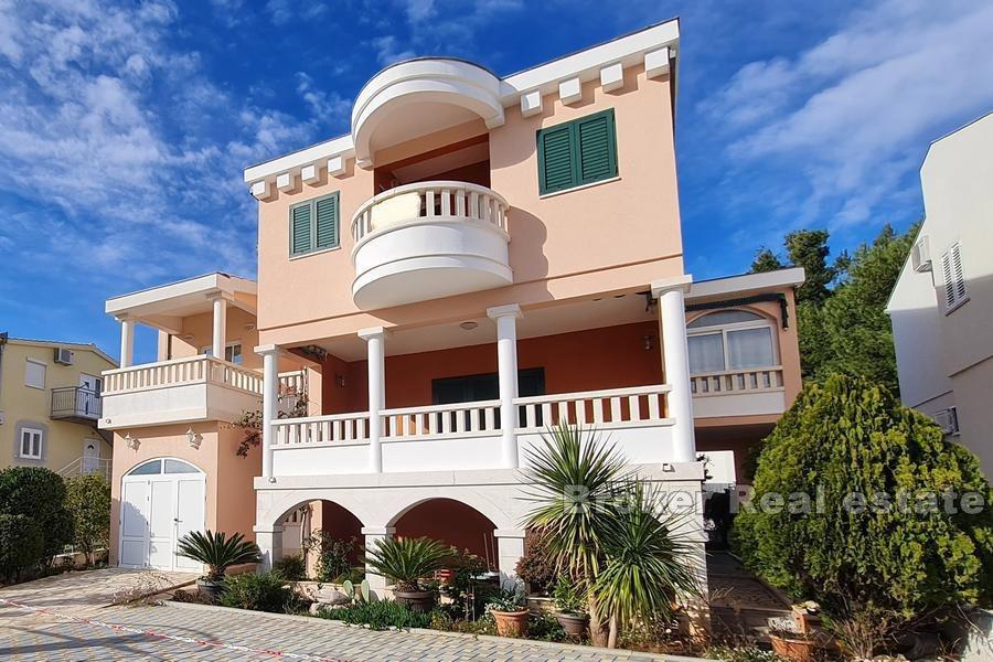 Immeuble à 10m de la mer