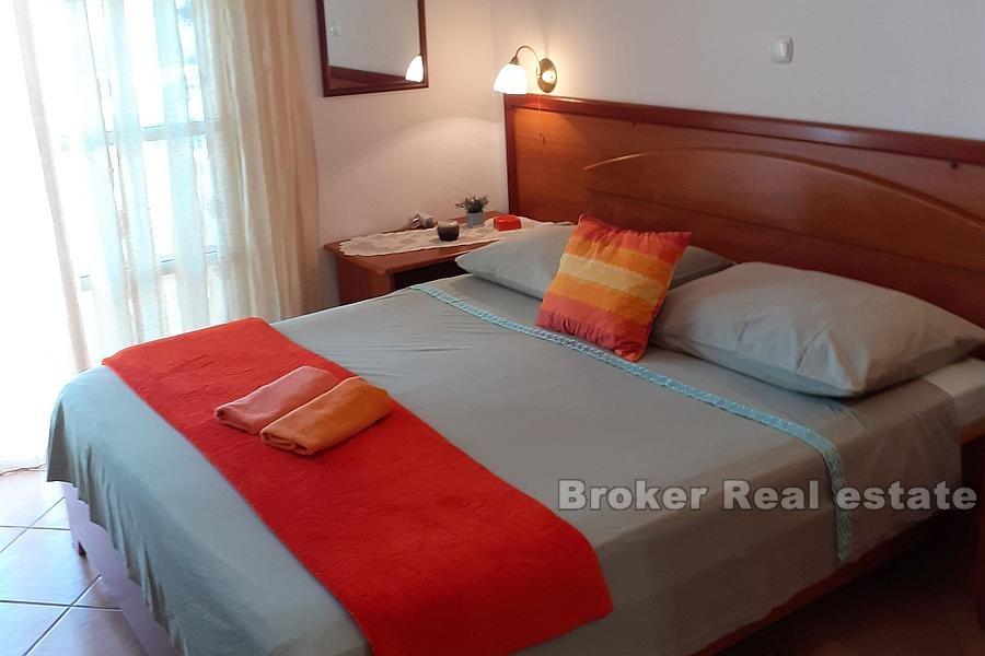 Apartmanska kuća 10m od mora