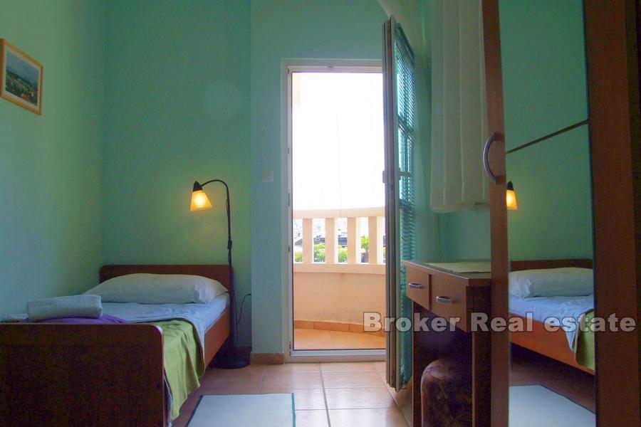 Apartmanska kuća 10m od mora