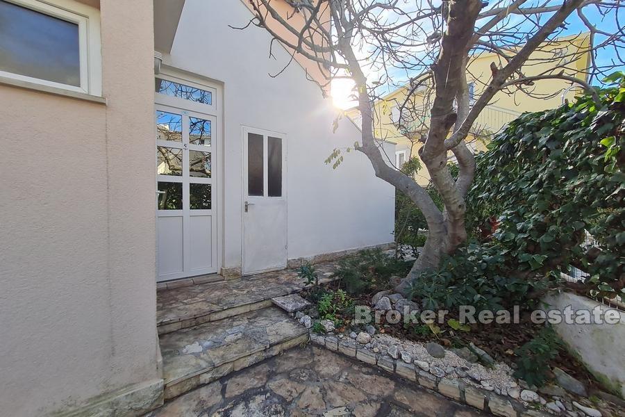 Apartmanska kuća 10m od mora