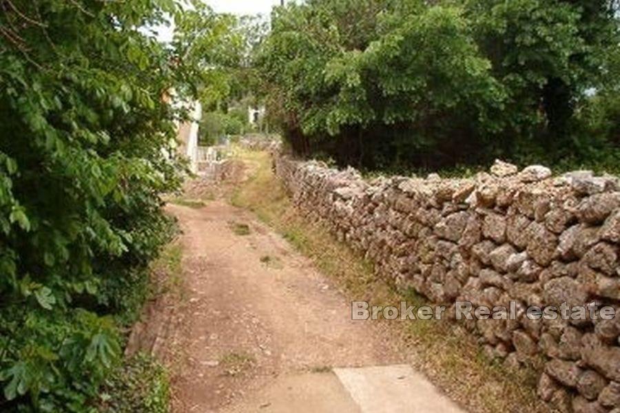 Terreno edificabile in centro, vicino al mare