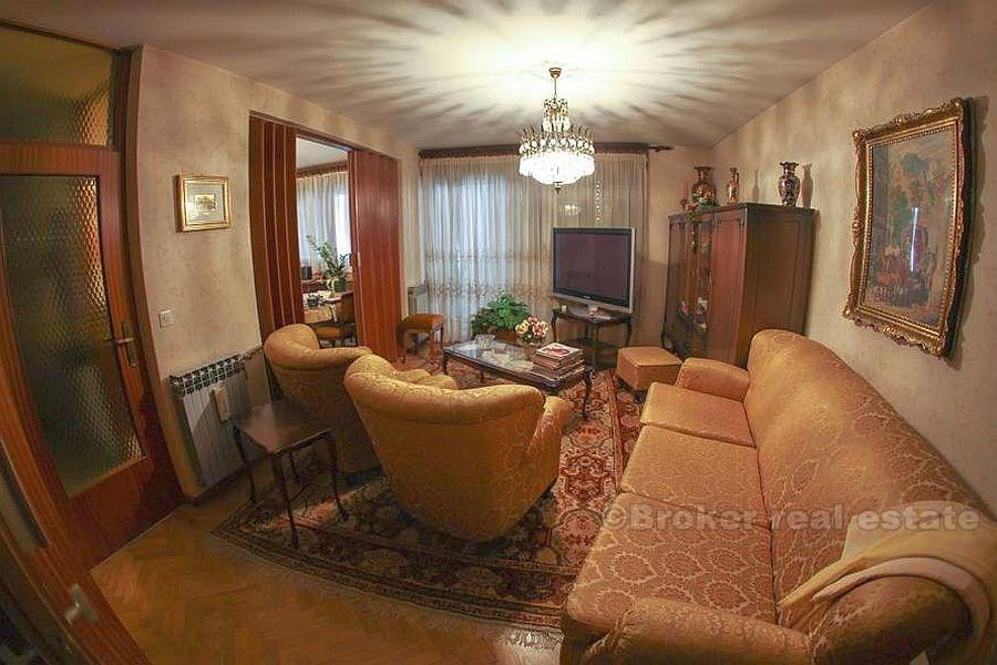 Mieszkanie trzypokojowe, na sprzedaż
