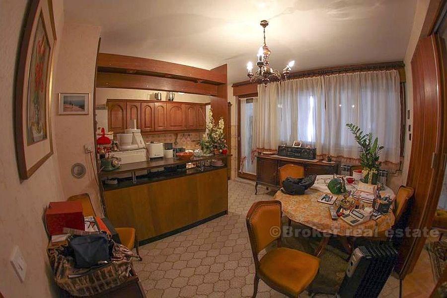 Dreizimmerwohnung, zum Verkauf