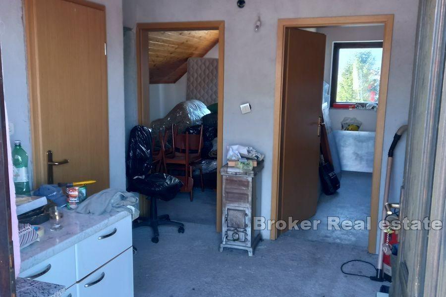 Haus mit großem Grundstück