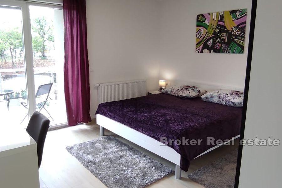 Villa med pool och rymlig mark