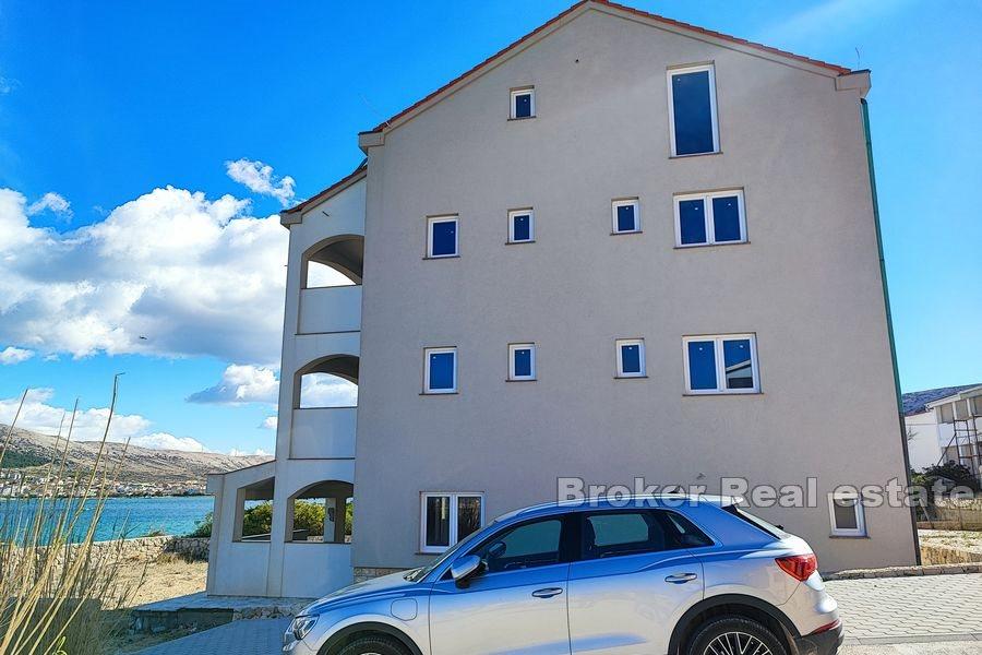 Kuća u prvom redu do mora