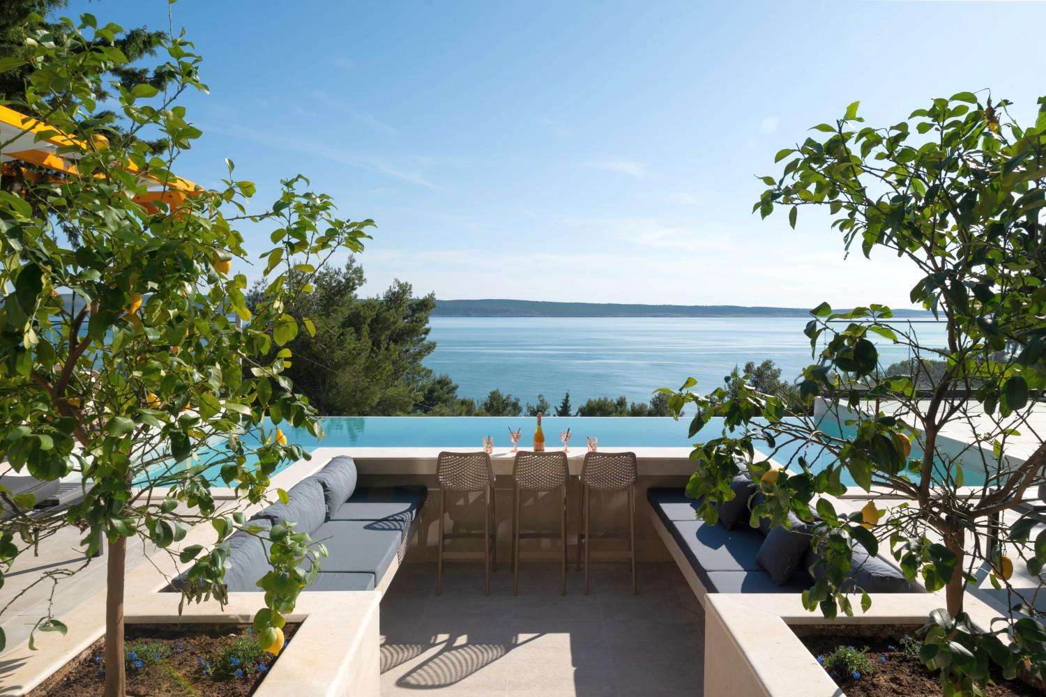 001-5082-30-zadar-luxury-villa-with-swimming-pool-and-sea-view-for-sale