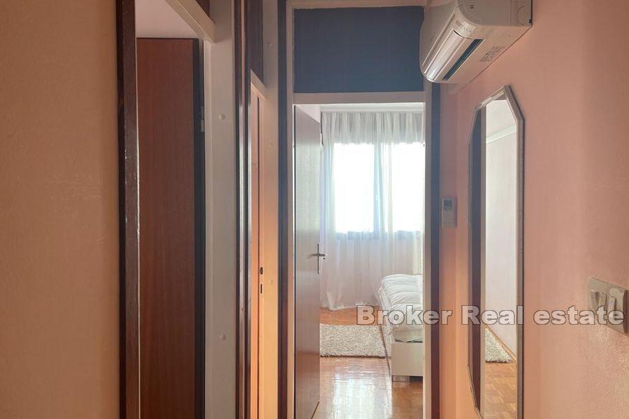 Pujanke, confortable appartement de trois chambres