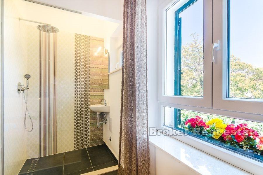 Lovret, moderne leilighet med to soverom