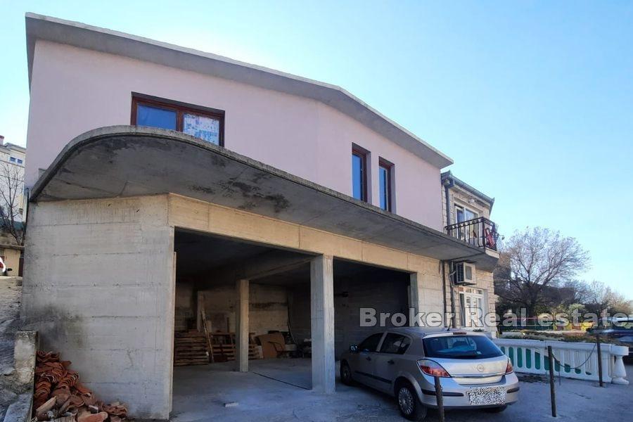 Visoka, unfertiges Haus