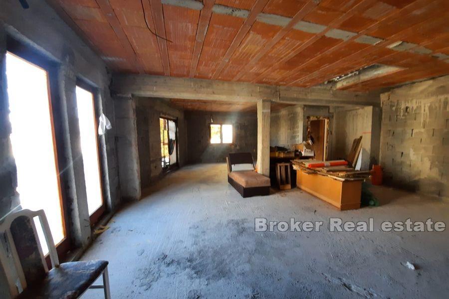 Visoka, unfinished house