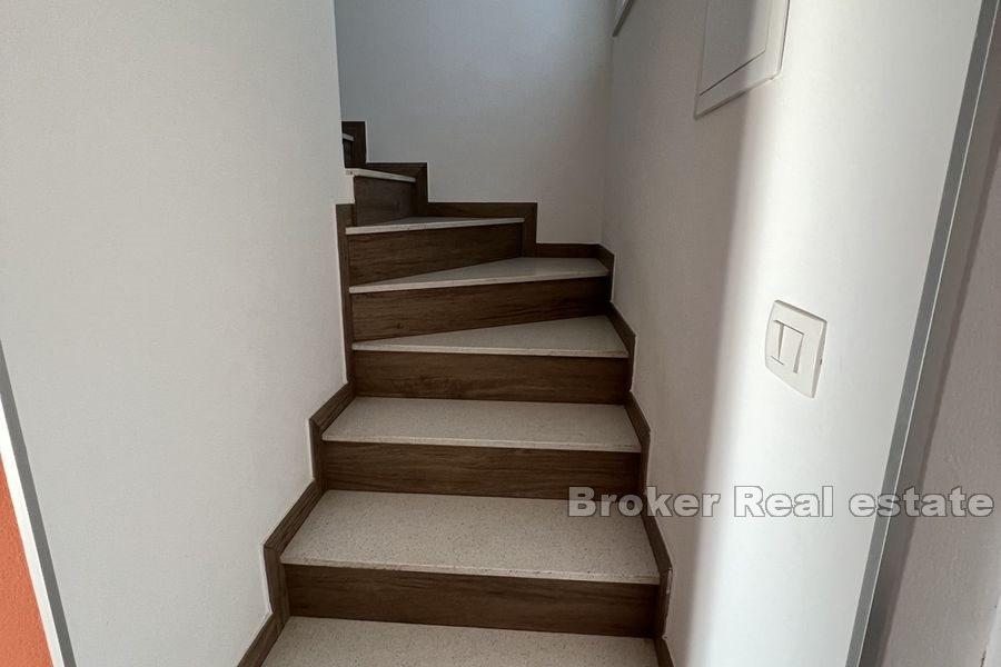 Dwupoziomowy apartament z ogrodem