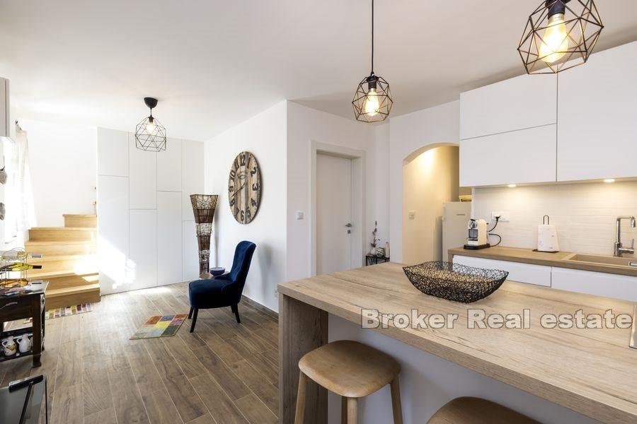 Moderna dvojna kuća