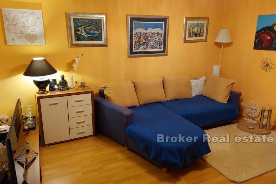 Apartment with garden in a stone house