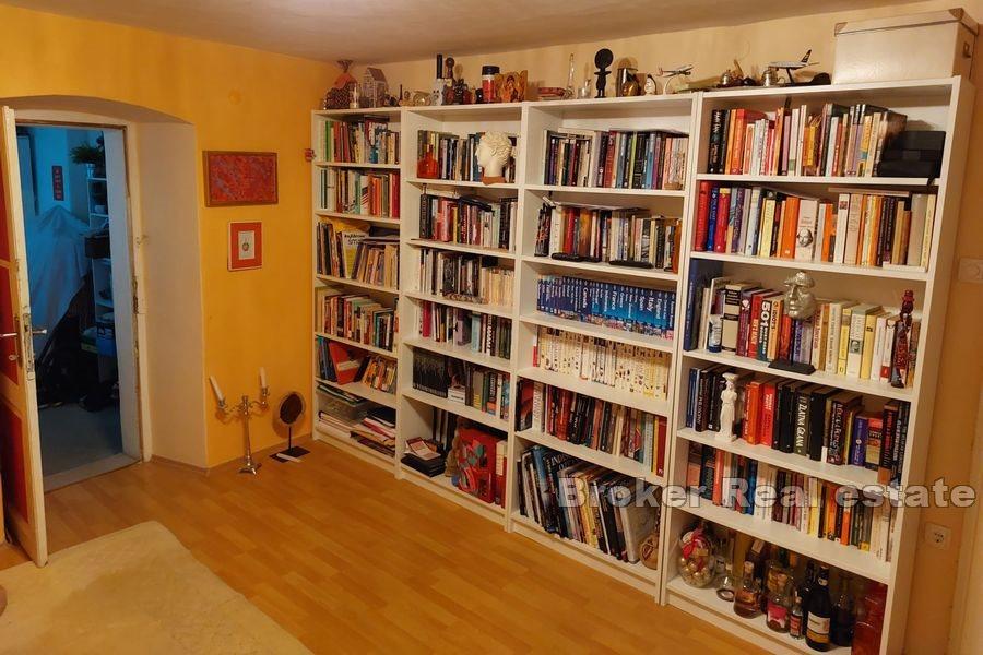 Apartment with garden in a stone house
