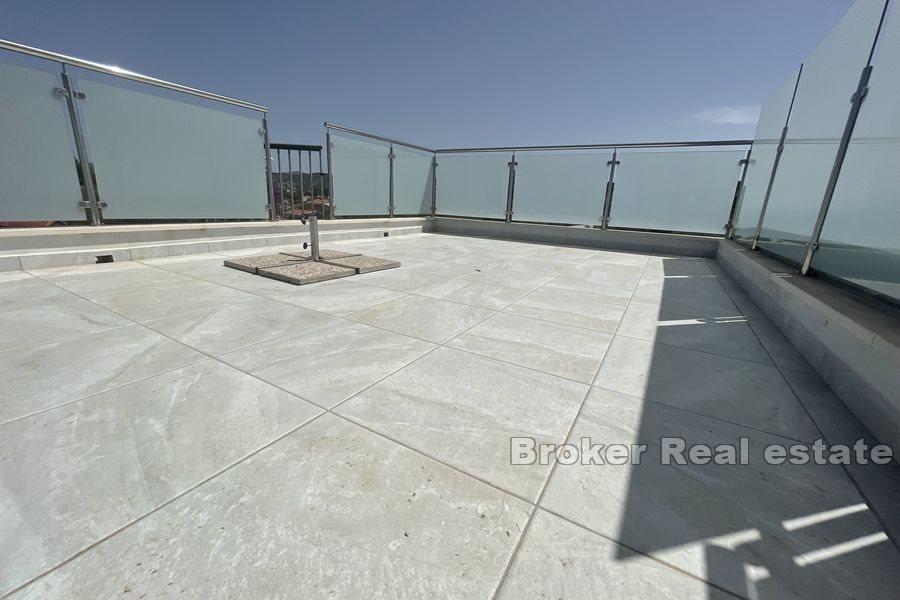 Detached house near the sea