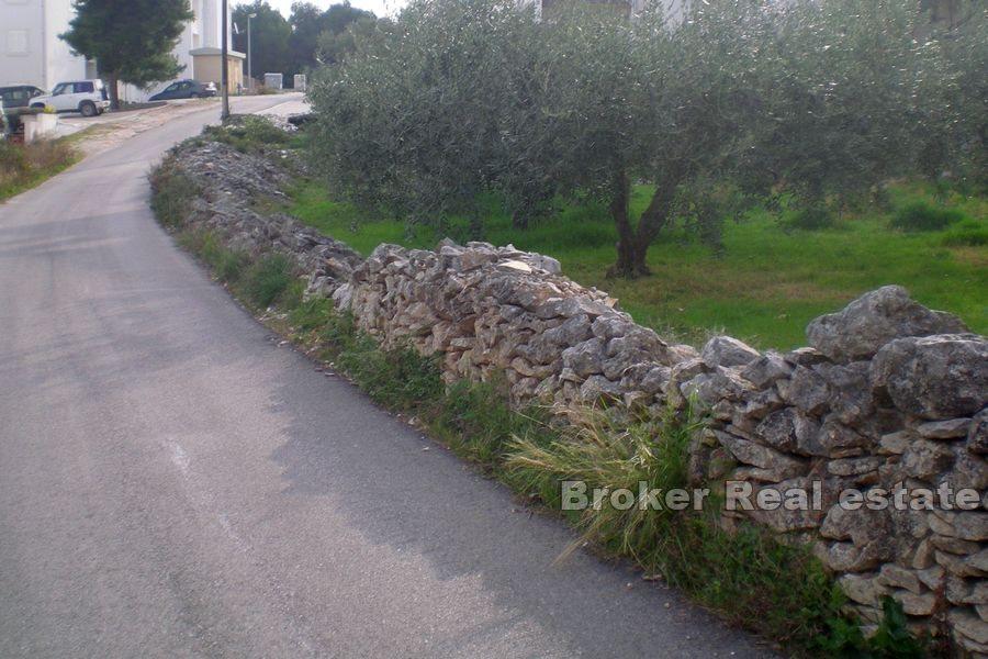 Baugrundstück mit offenem Meerblick