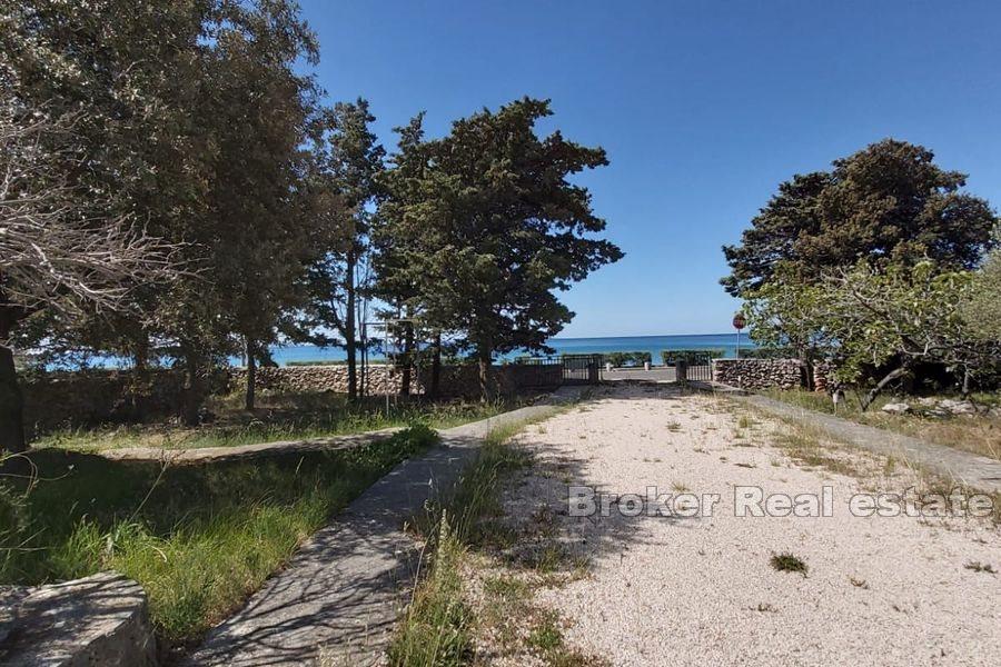 Kuća u prvom redu do mora