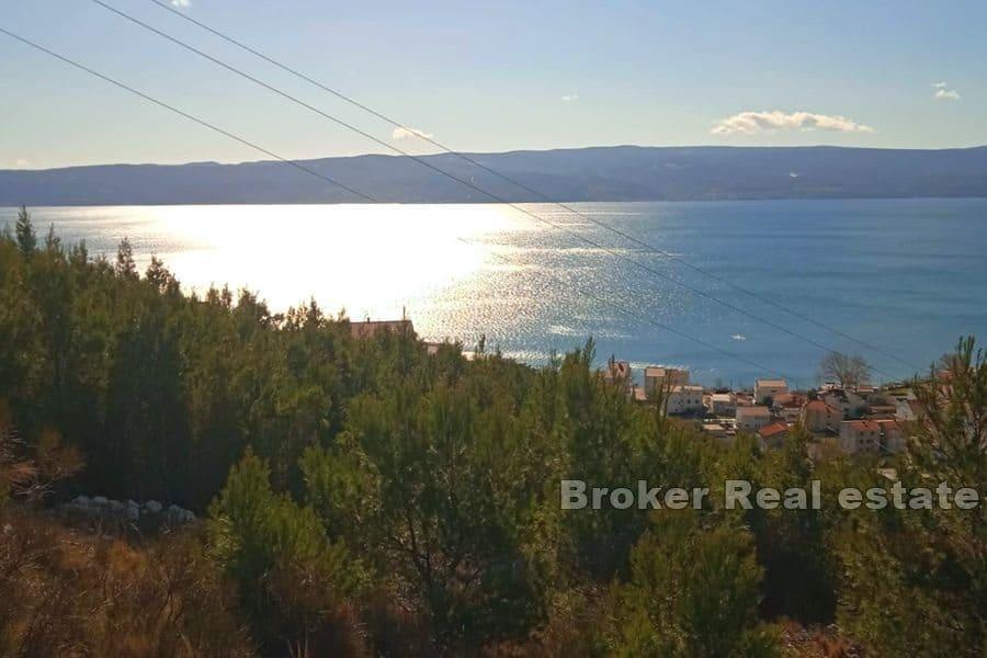 Building land with open sea view