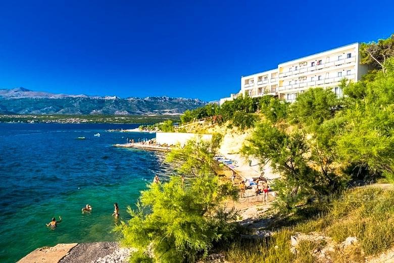 Aparthotel with sea view, for sale