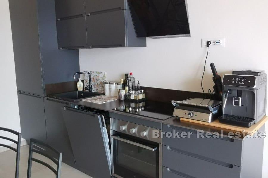 Nekretnine u prvom redu do mora