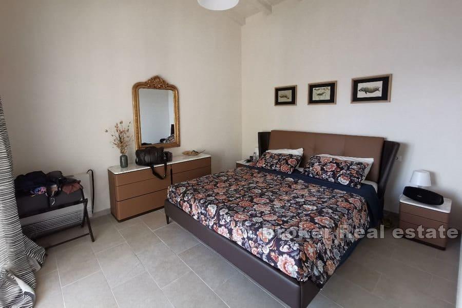 Nekretnine u prvom redu do mora