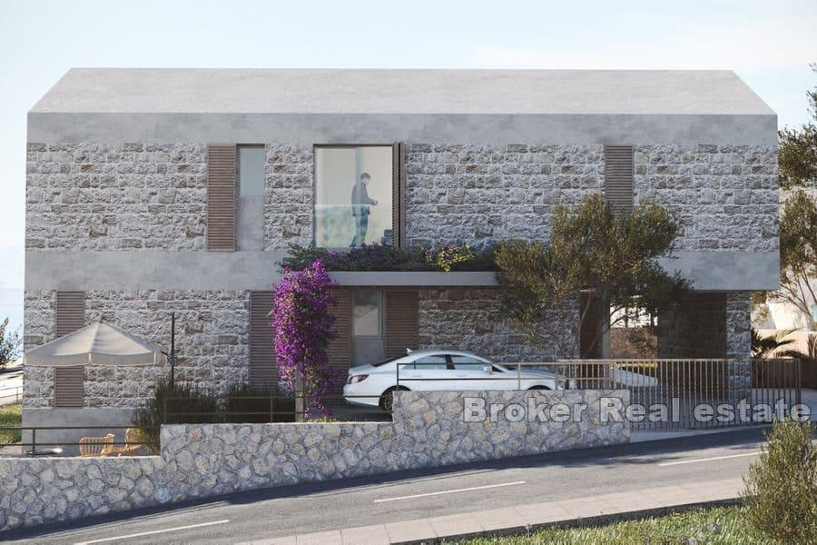 Modern villa med pool och havsutsikt